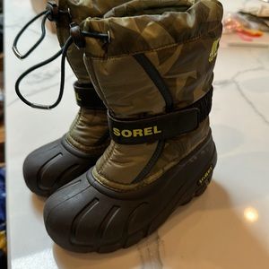 Boys Sorel Winter boots